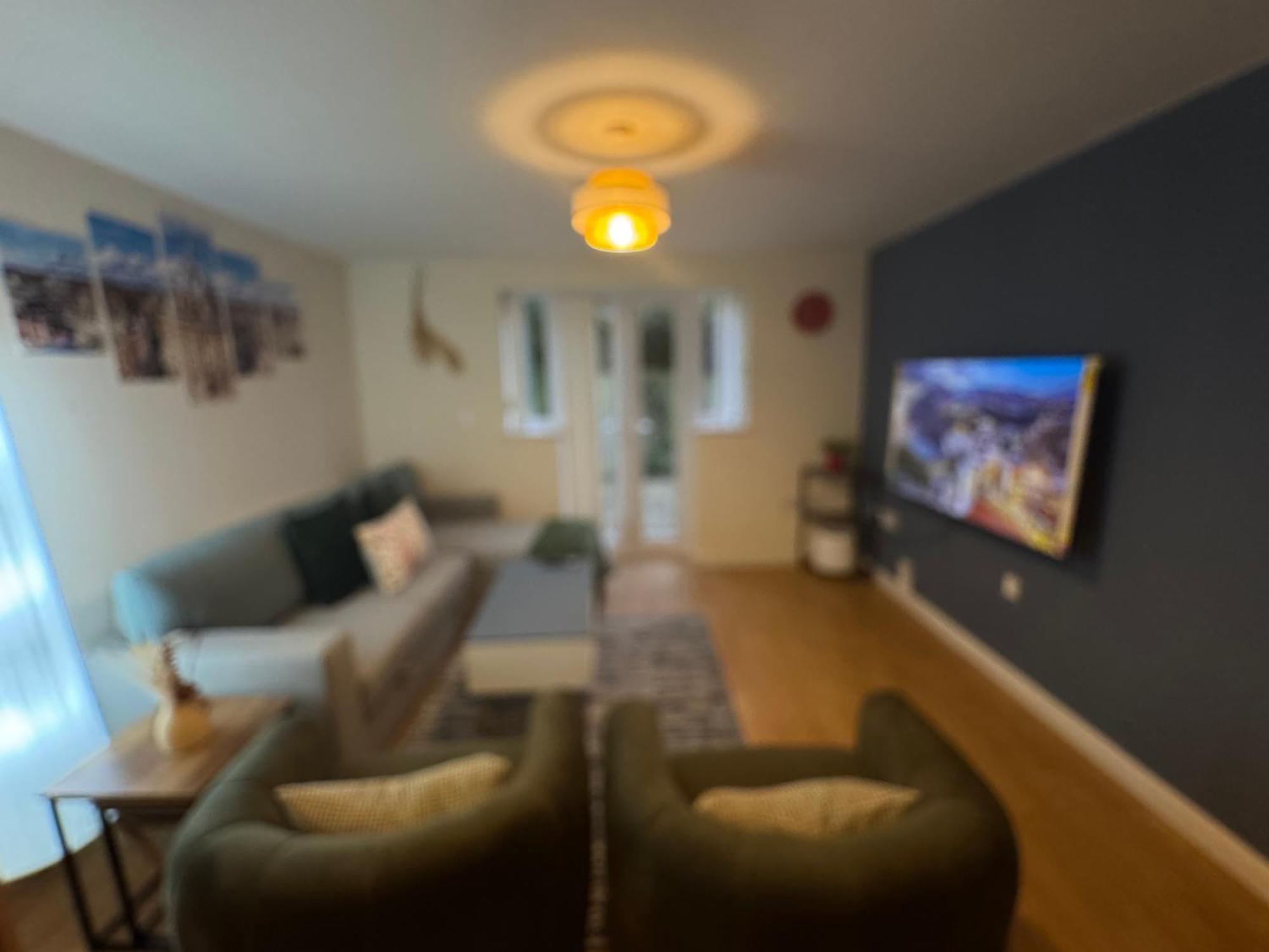 The Vogue Stay, 3 Bedrooms, 2 Bathrooms, Ideal For Jr & Oxford Hospitals, Free Carpark, Conveniently Located For Ring Road Access, 2 Miles From Oxford City Centre Easy Car & Bus Route ภายนอก รูปภาพ