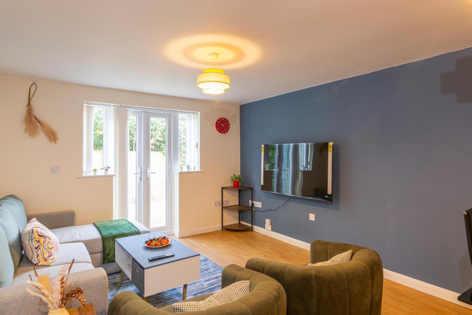 The Vogue Stay, 3 Bedrooms, 2 Bathrooms, Ideal For Jr & Oxford Hospitals, Free Carpark, Conveniently Located For Ring Road Access, 2 Miles From Oxford City Centre Easy Car & Bus Route ภายนอก รูปภาพ