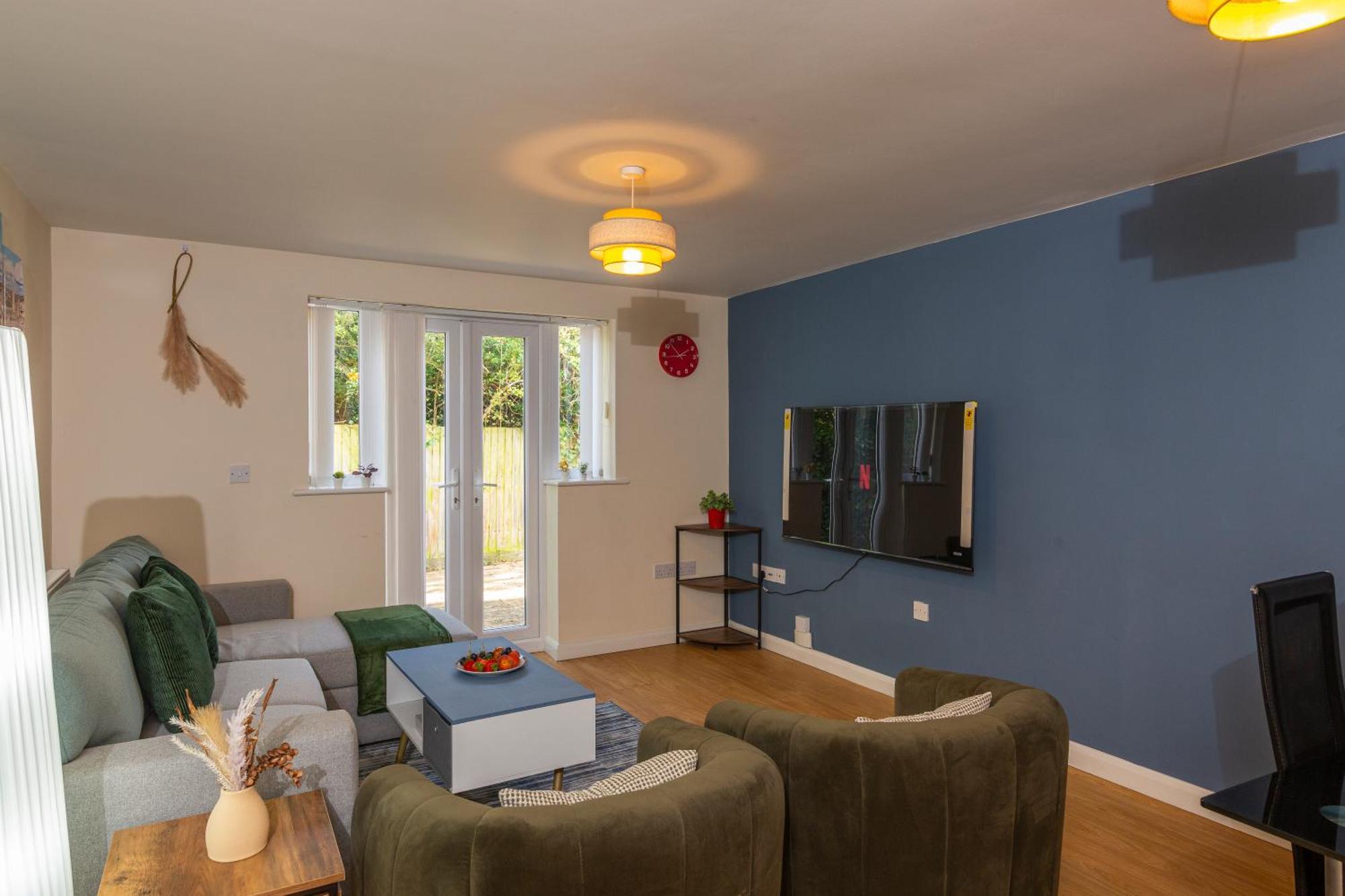 The Vogue Stay, 3 Bedrooms, 2 Bathrooms, Ideal For Jr & Oxford Hospitals, Free Carpark, Conveniently Located For Ring Road Access, 2 Miles From Oxford City Centre Easy Car & Bus Route ภายนอก รูปภาพ
